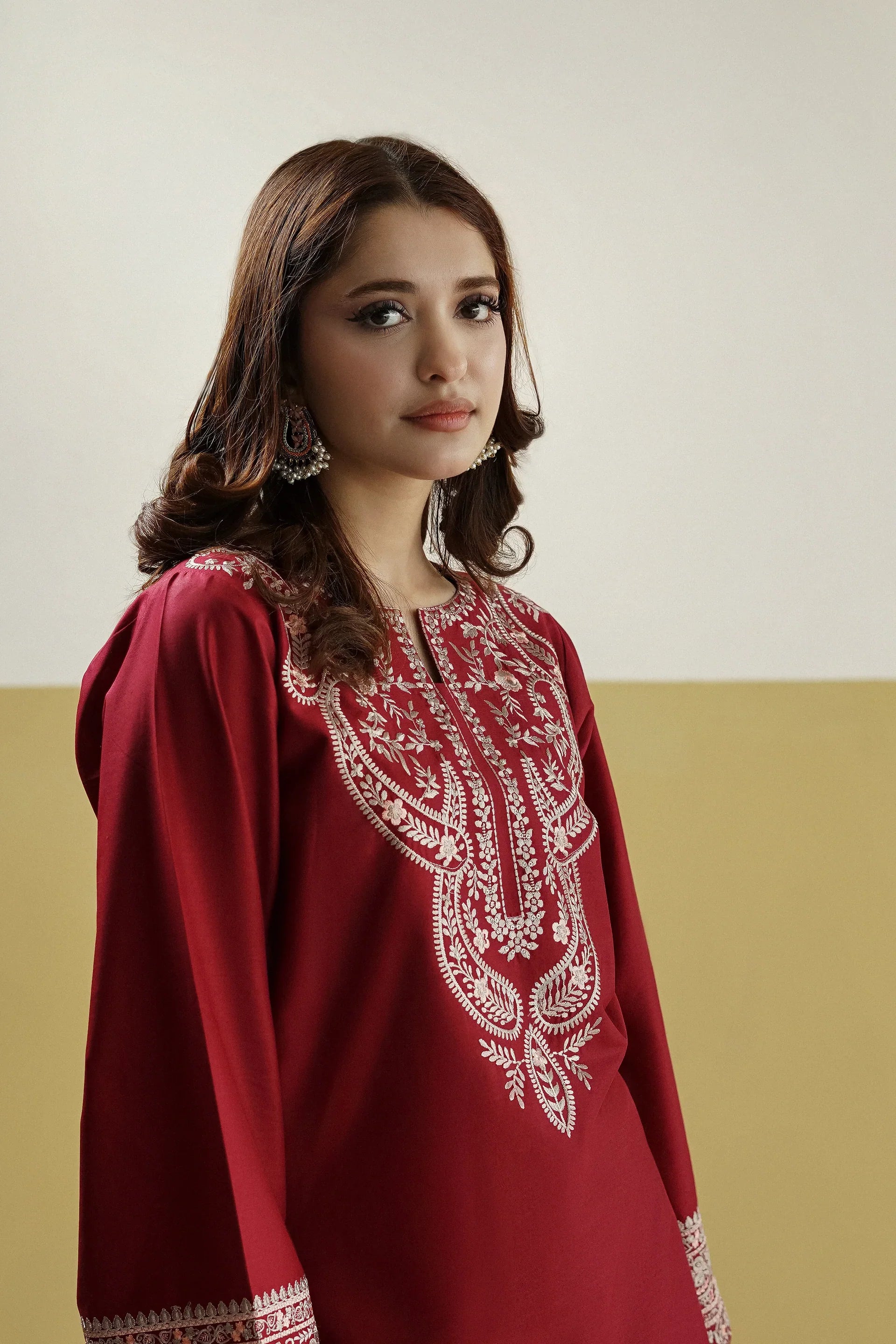 Gulnaar 2pc embroidered