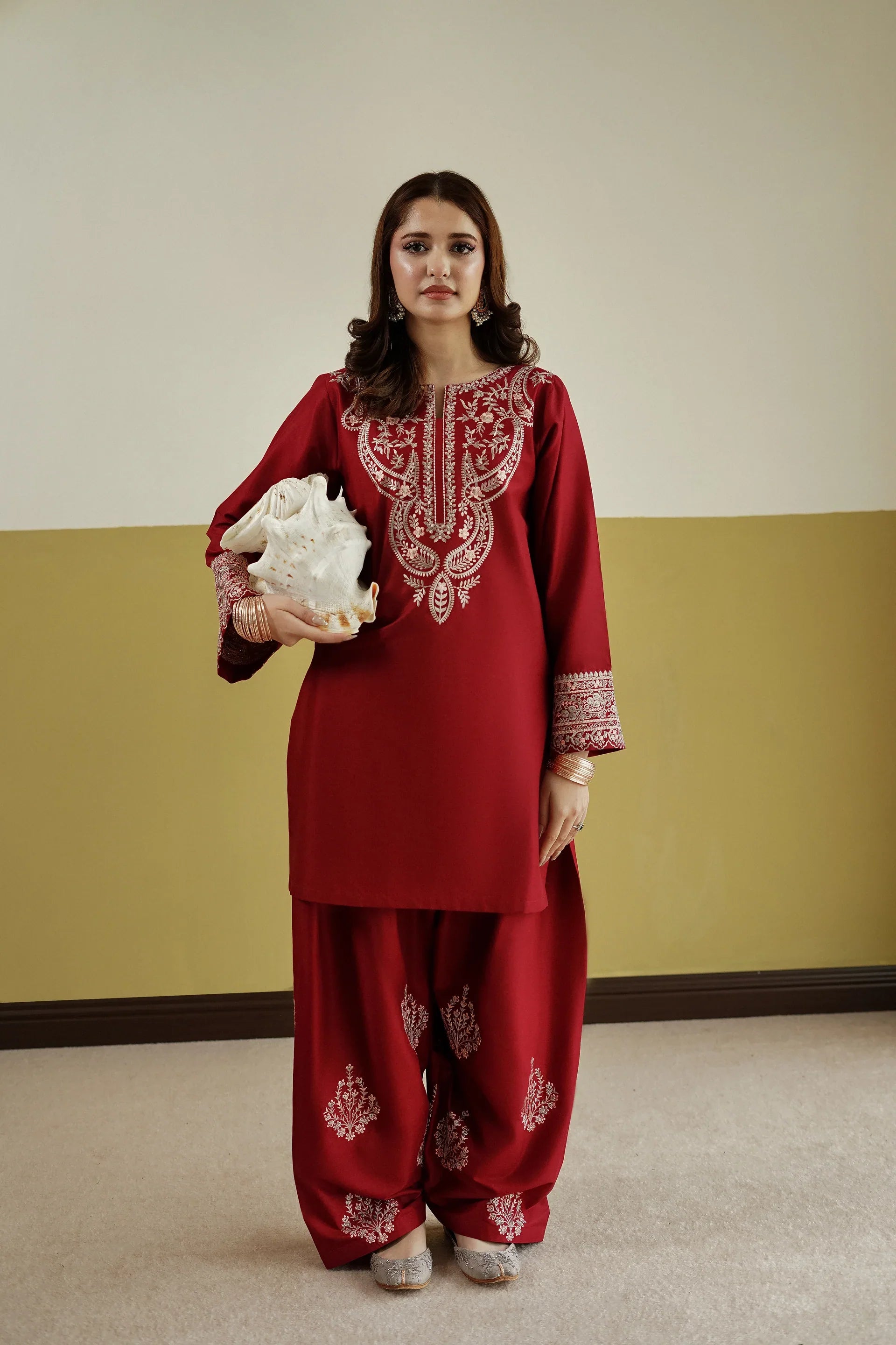 Gulnaar 2pc embroidered