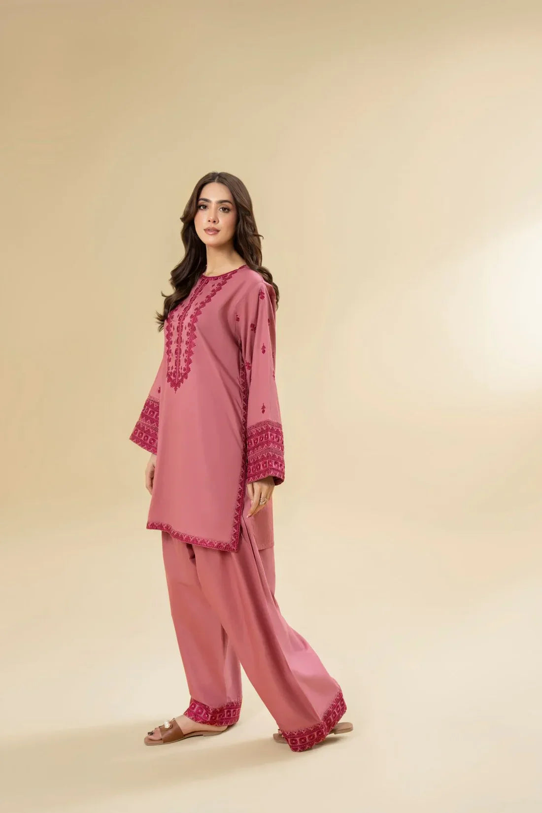 Naaz mahroon 2pc