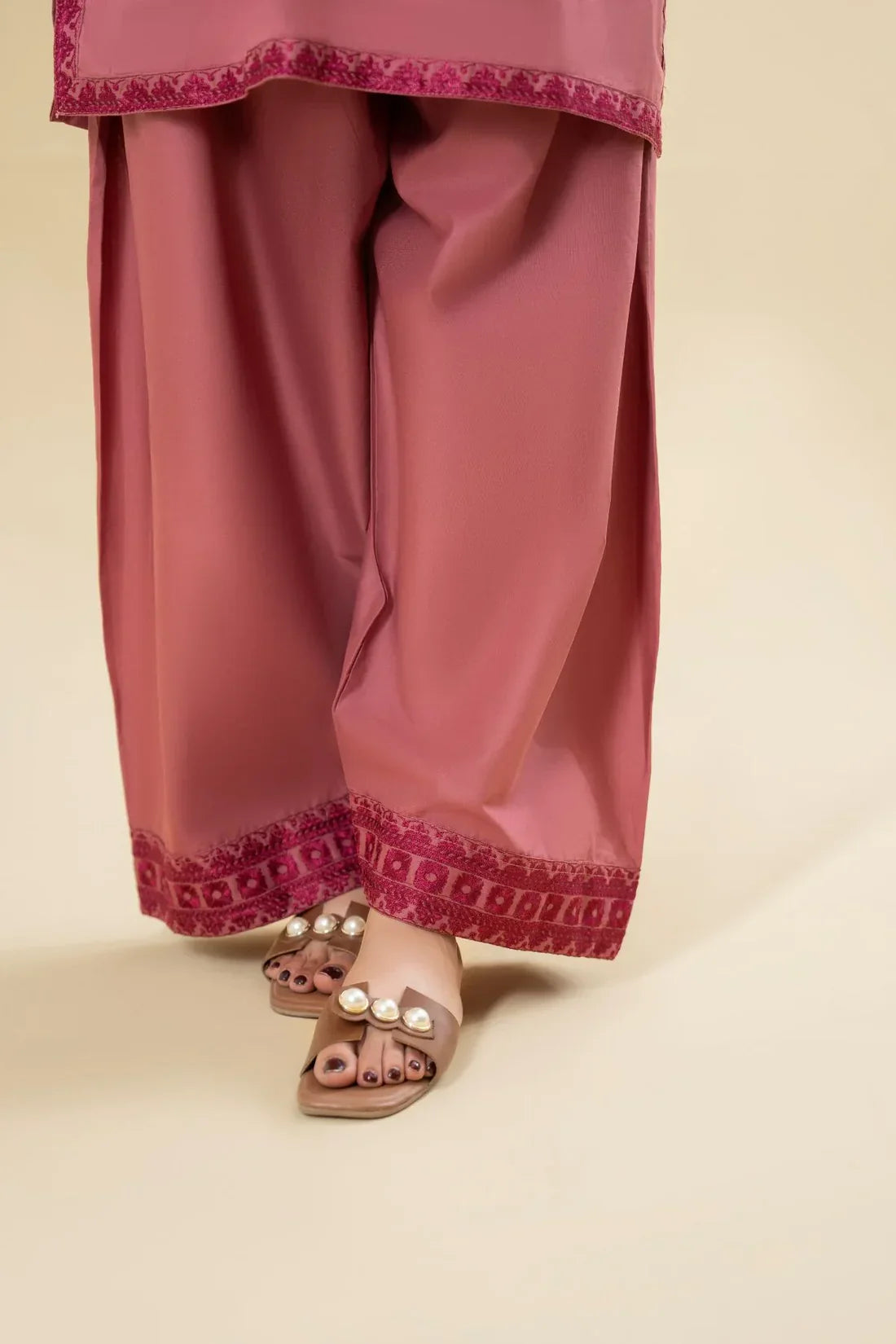 Naaz mahroon 2pc